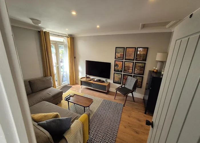 Charming London 2 Bed Apartment Kennington Oval